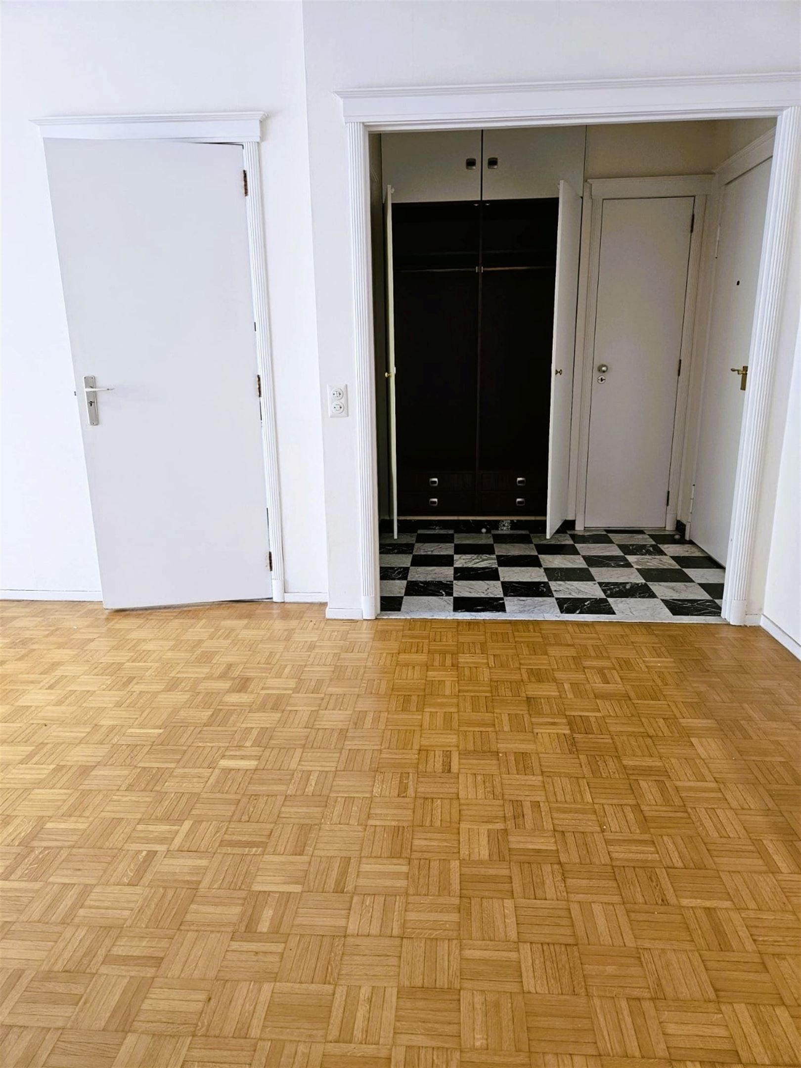 Appartement (1slpk) mét terras in hartje Antwerpen!  foto 8