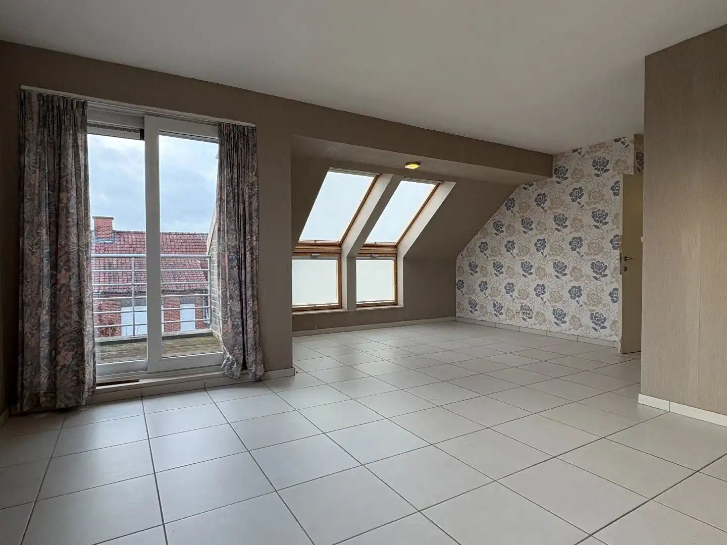 Hedendaags, tof 2 slaapkamer appt met terras in Kuurne. foto 3