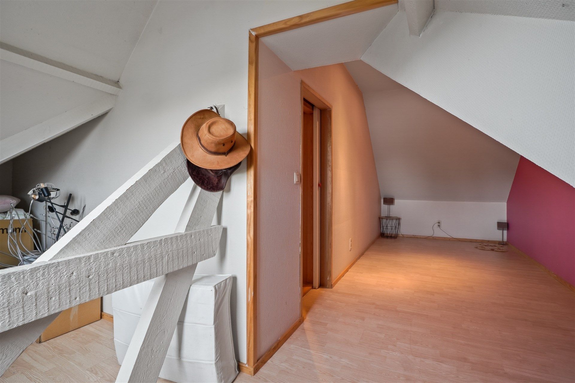 Rijwoning nabij centrum Stekene foto 13