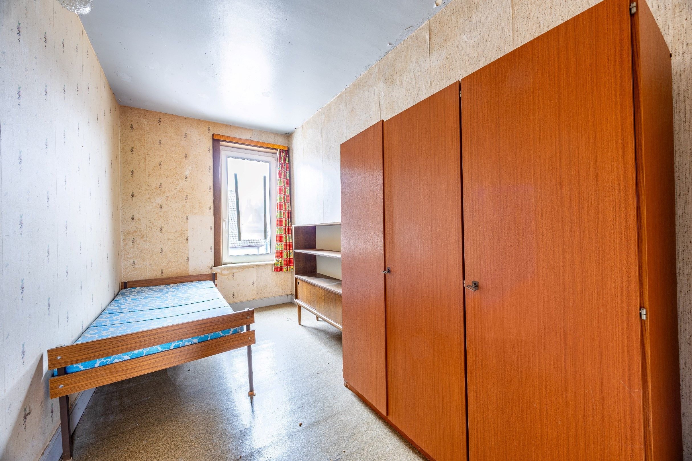 TE RENOVEREN WONING MET TUIN EN GARAGE foto 12