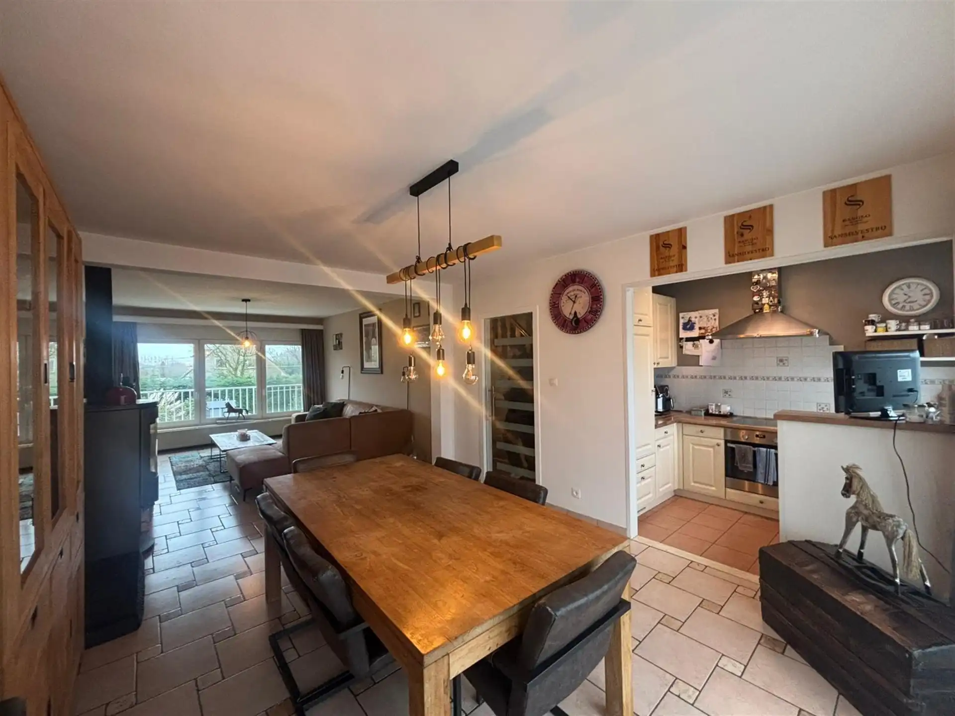 Woning met garage en tuin in alle rust! foto 9