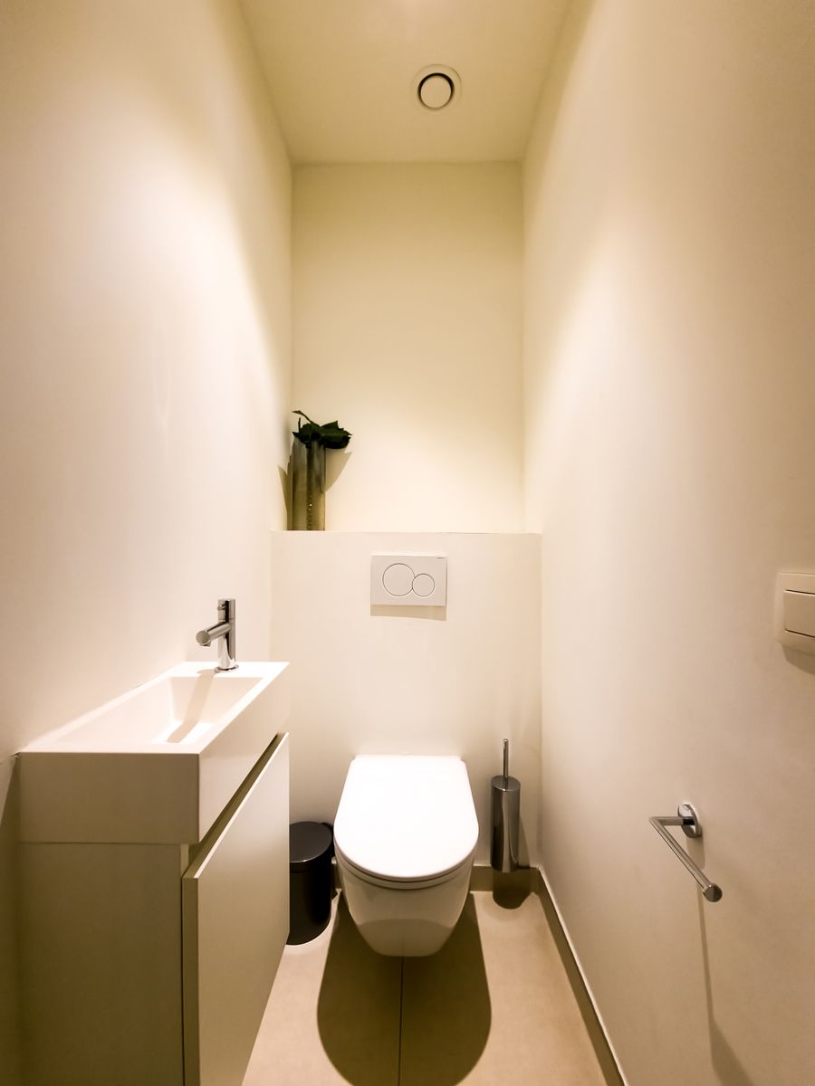 Gemeubeld 1-slaapkamer app met prachtig zicht op park  foto 13