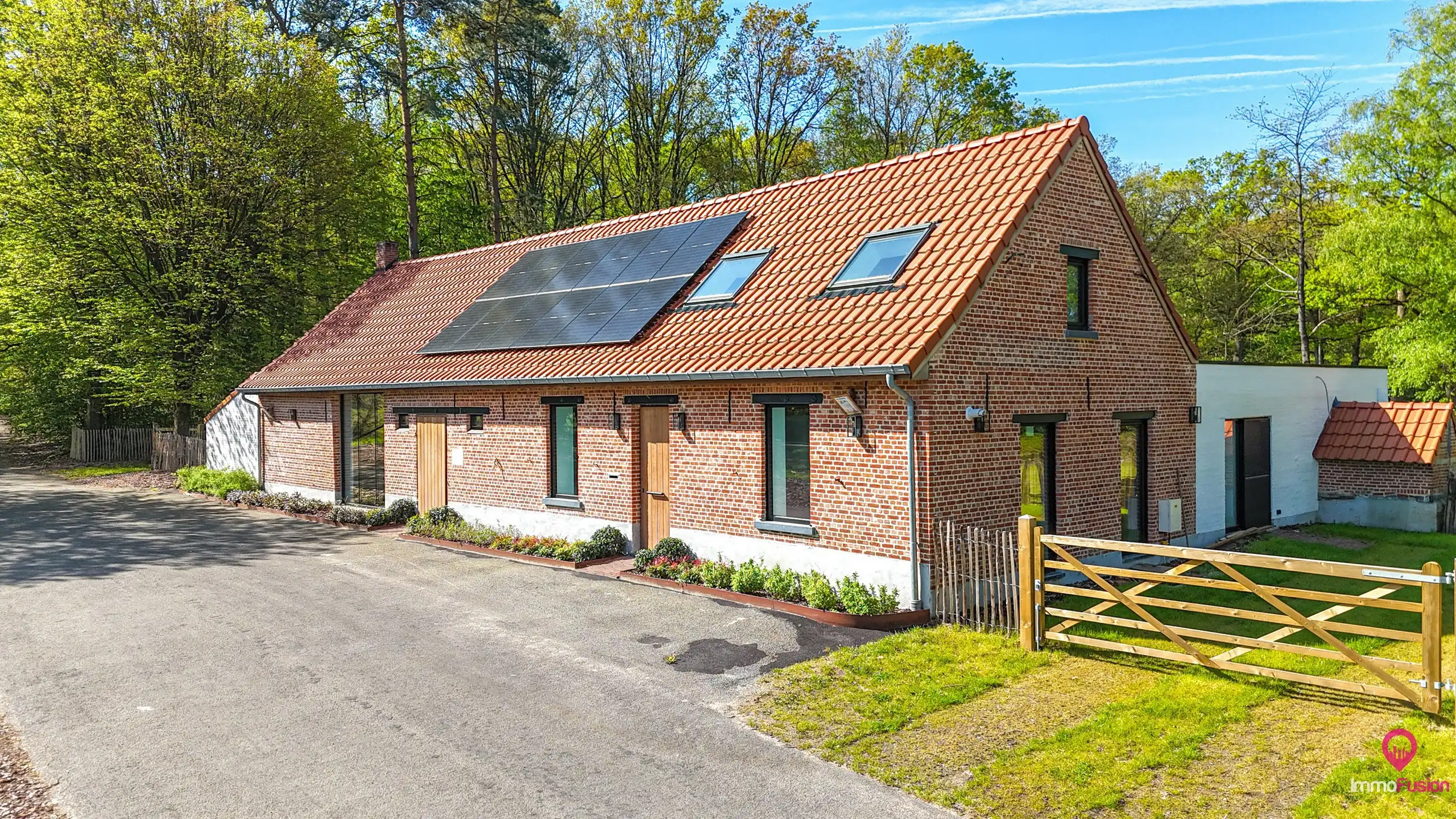 Multifunctioneel horecapand op een perceel van 1.9 hectare! foto 44