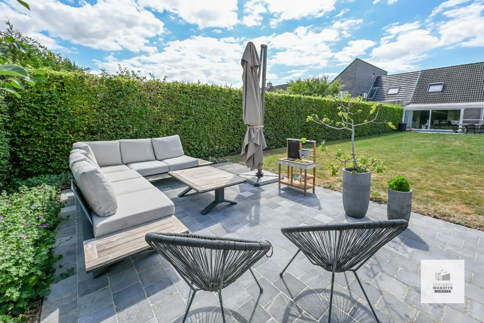 Zeer goed gelegen instapklare woning met 3slpk, garage en mooie tuin foto 6