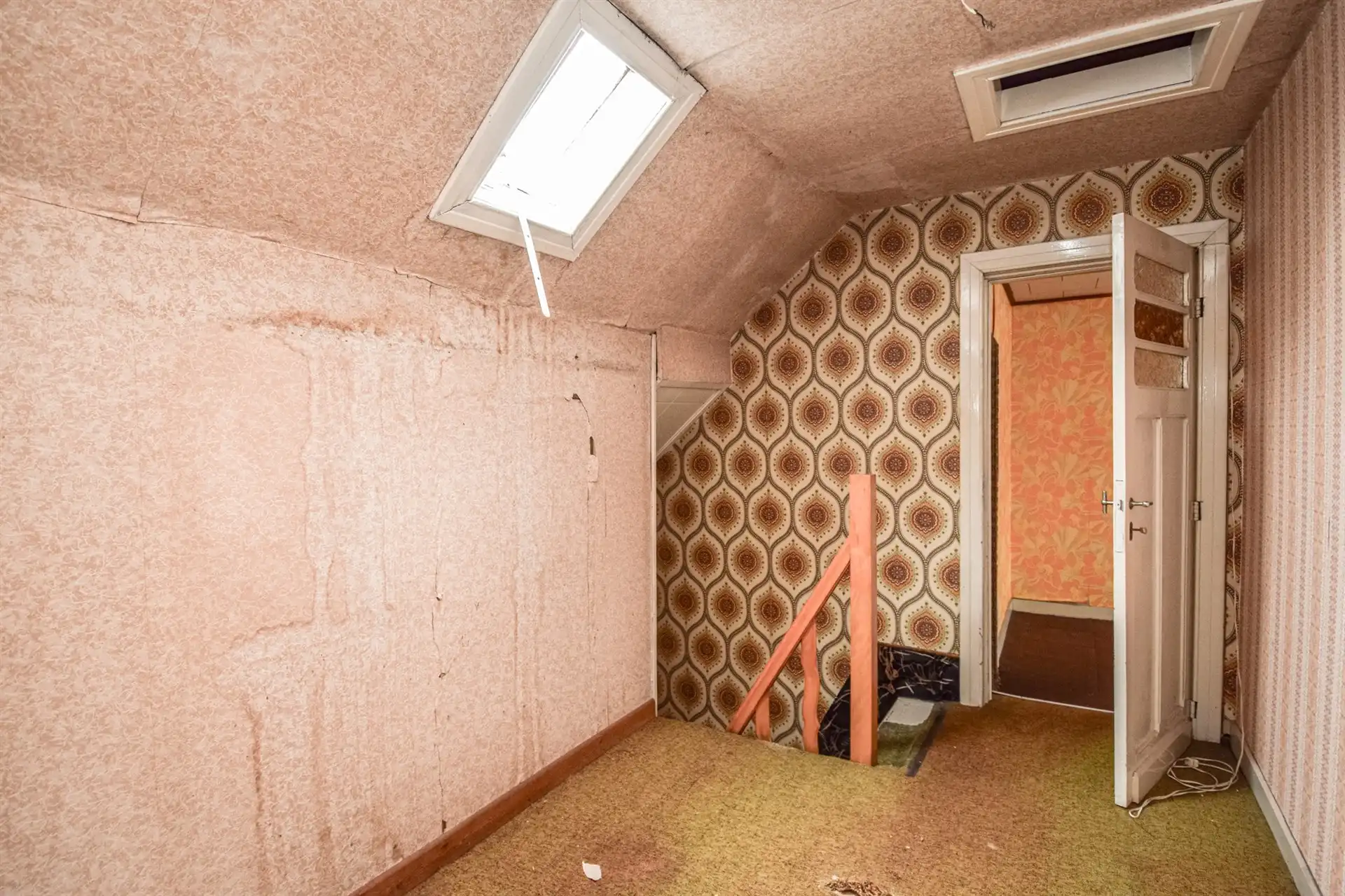 Te renoveren gezinswoning met ruime tuin in de dorpskern van De Klinge foto 19