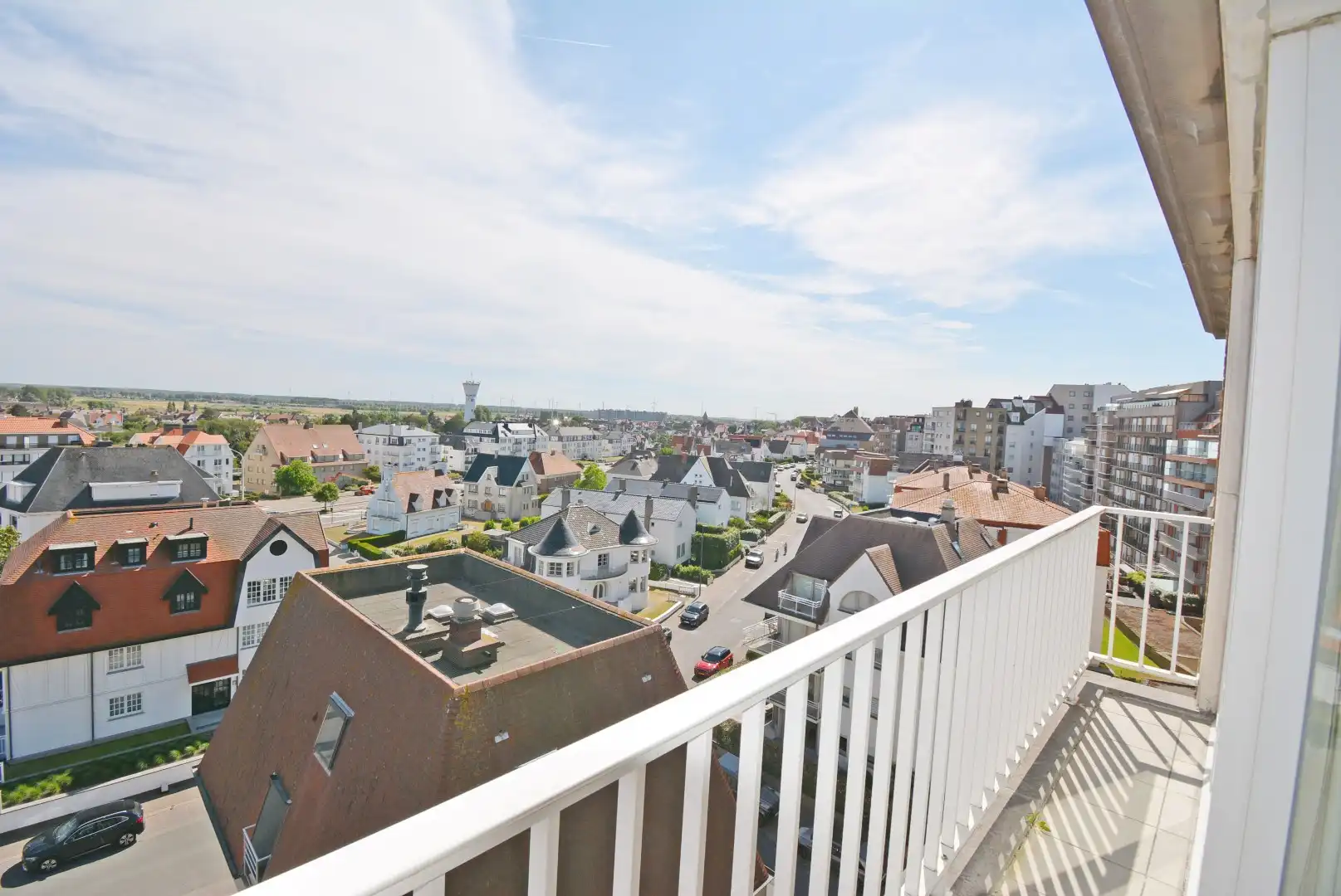Ruim en lichtrijk hoek appartement met 2 slaapkamers foto 11