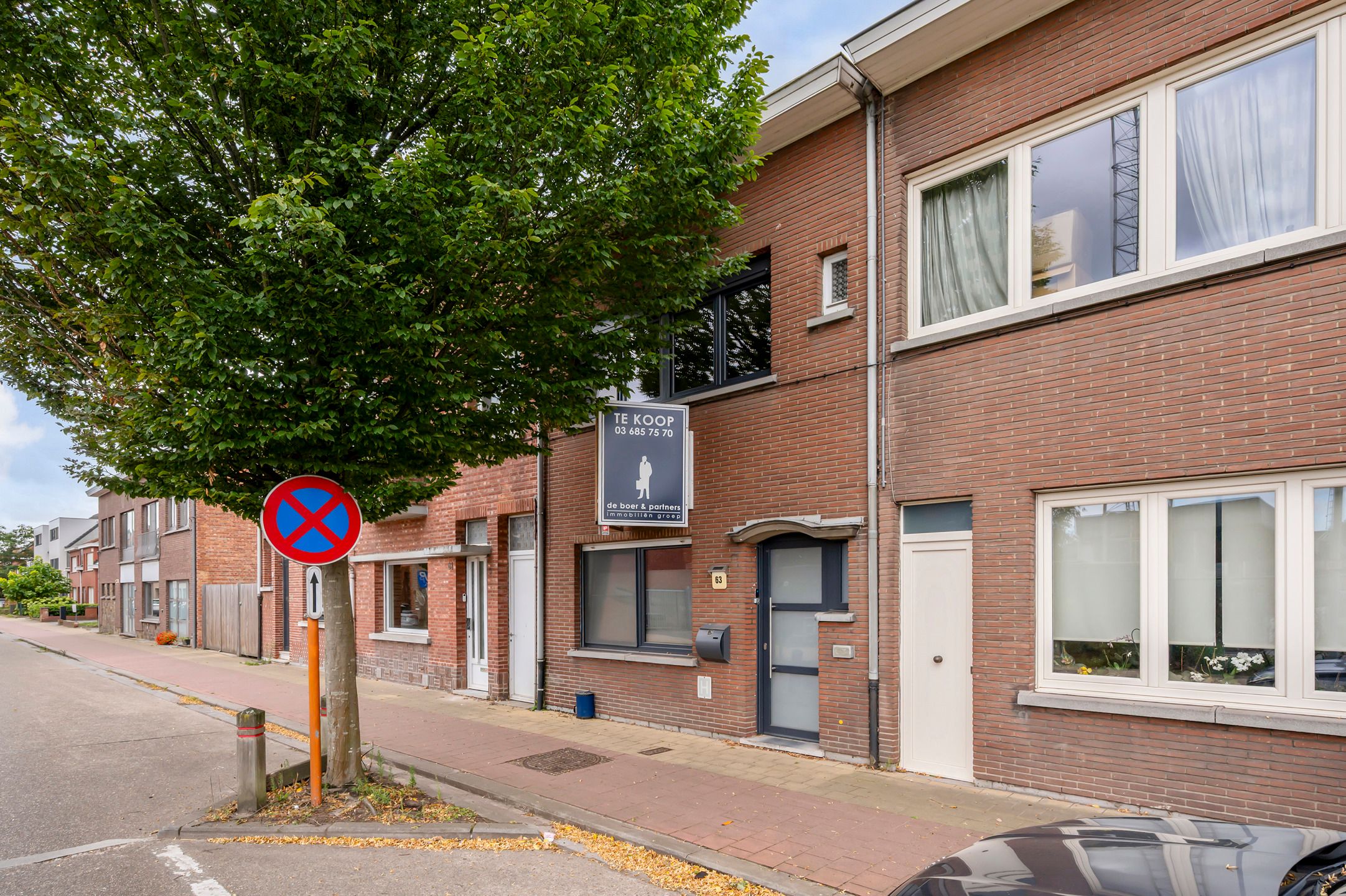 Starterswoning in hartje Kapellen! Grotendeels gerenoveerd! foto {{pictureIndex}}