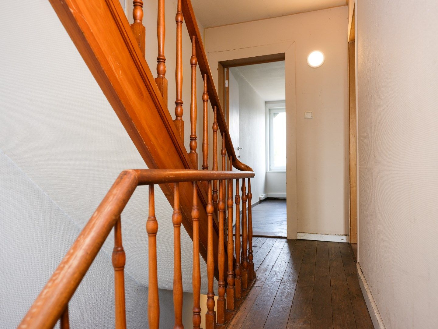 Half-open op te frissen woning met 3 slaapkamers te Gistel  foto 9