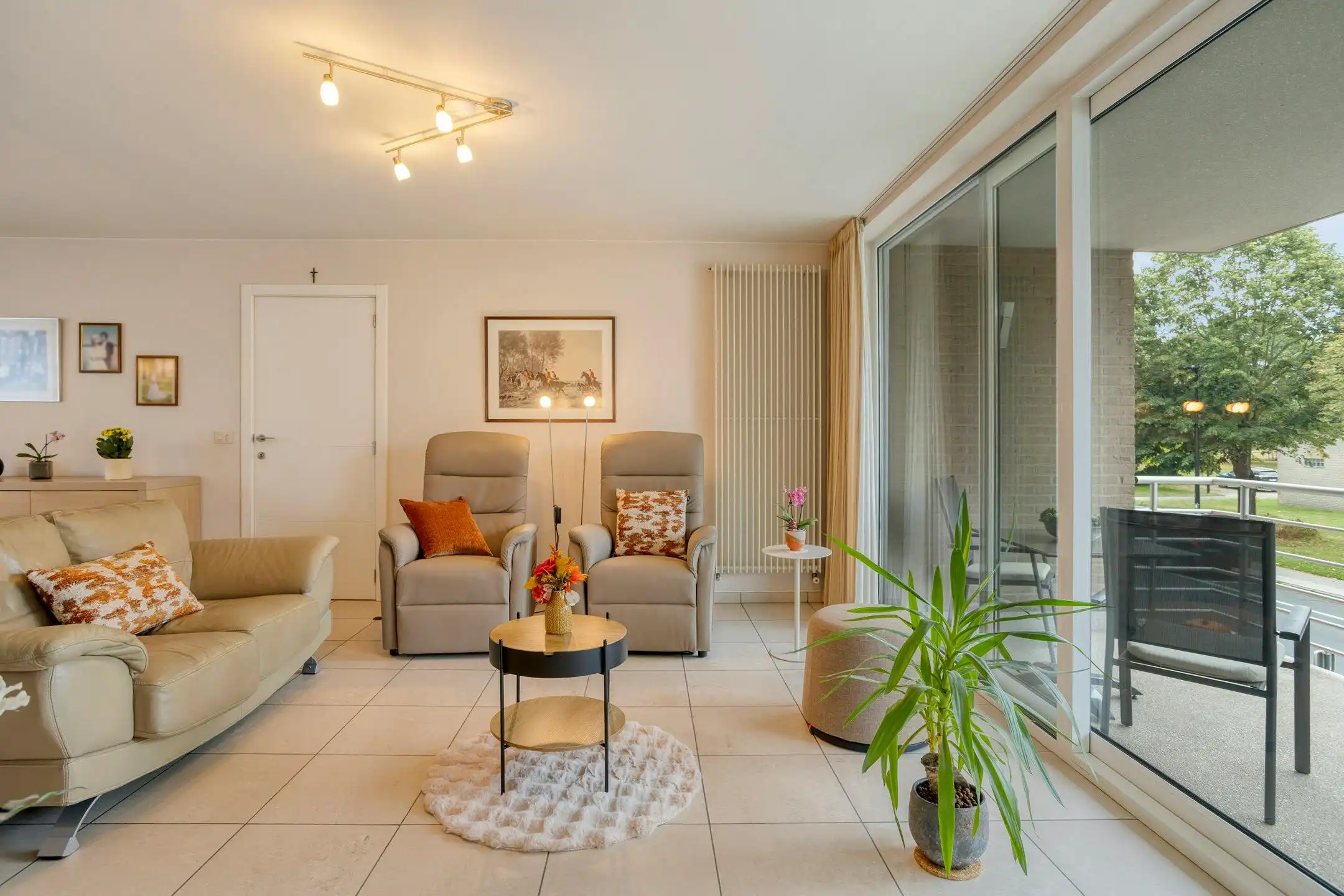 Lichtrijk 2-slaapkamer appartement met garage te koop in Kuurne! foto 6