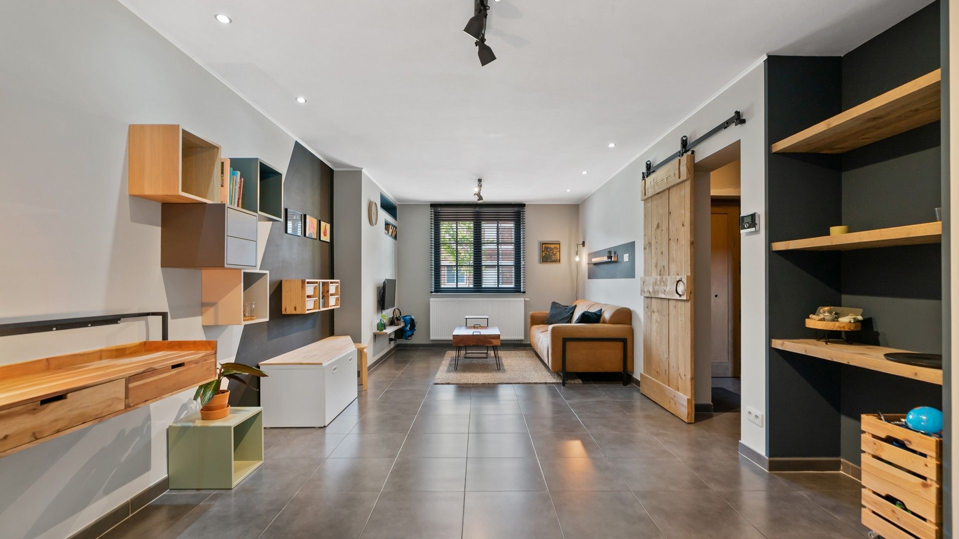 Instapklare en energiezuinige woning met 4 slpkrs in Genk foto 4
