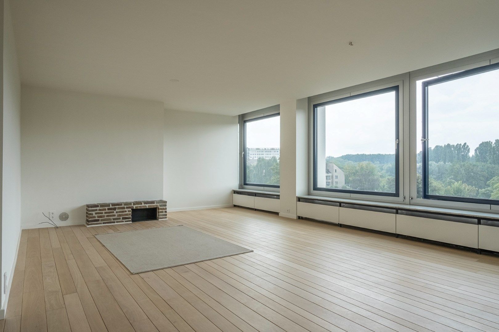 Ruim appartement met terras foto {{pictureIndex}}
