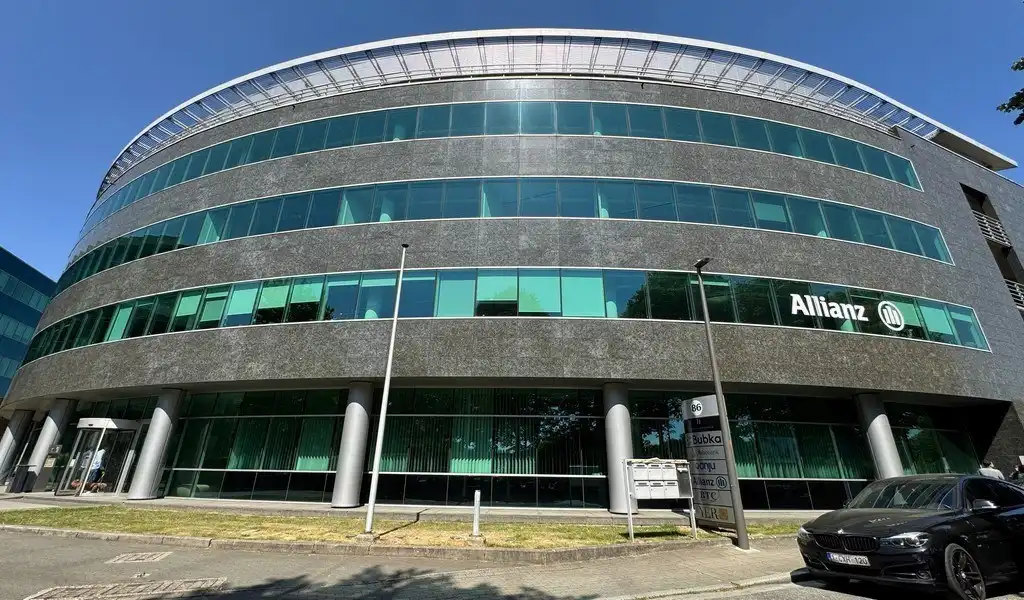 Kantoorruimte te huur in  "Rubens Building" te Berchem foto 12