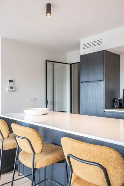 Prachtig afgewerkt appartement met ruim zonneterras én 2 slaapkamers in centrum Waregem TE KOOP! foto 11