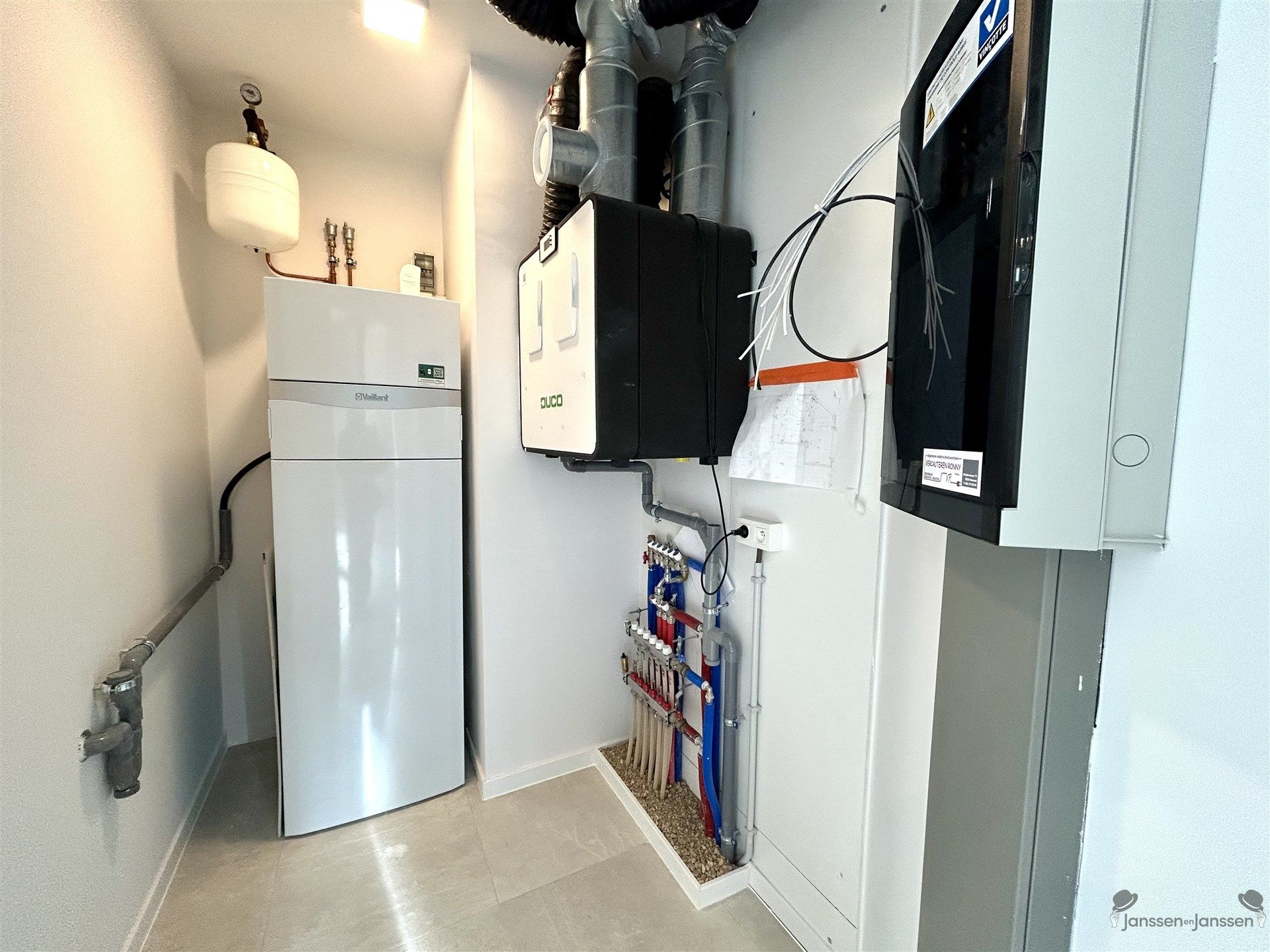 Service flat met 1 slaapkamer foto 10