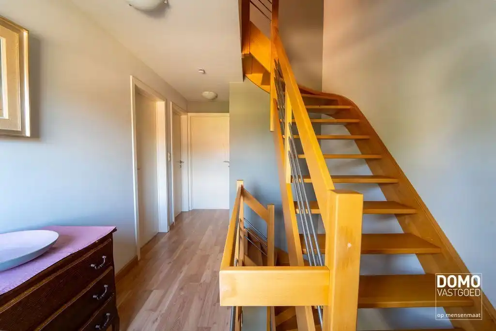 Ruime villa met paardenaccommodatie en wedstrijdstal gelegen te Herk-de-Stad - EPC-label: B - Bewoonbare vloeroppervlakte: 296m² foto 20