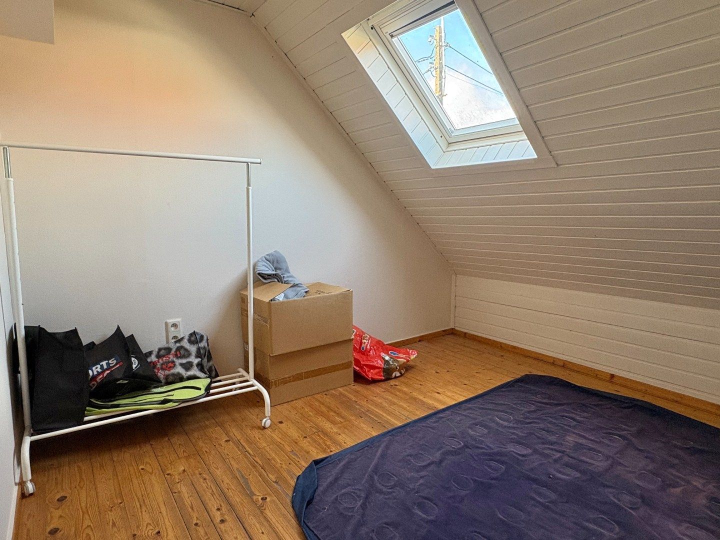 Instapklare woning met 2 slaapkamers en terras in Harelbeke foto 10