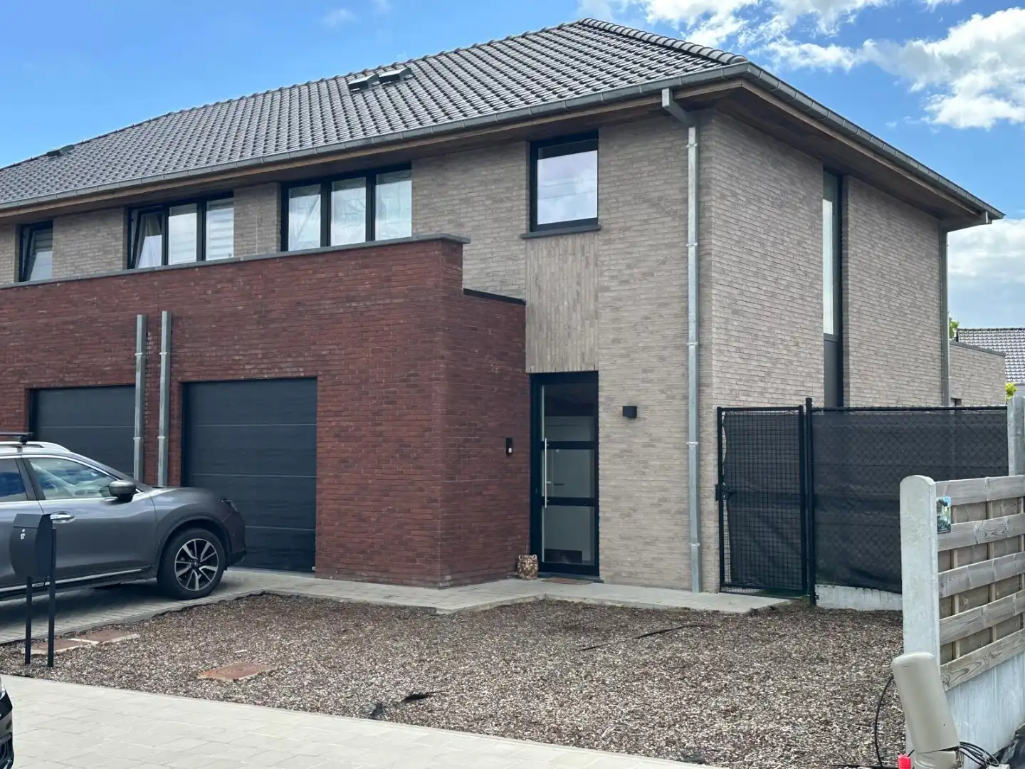 Rustig gelegen halfopen nieuwbouwwoning te Houthulst! foto 2
