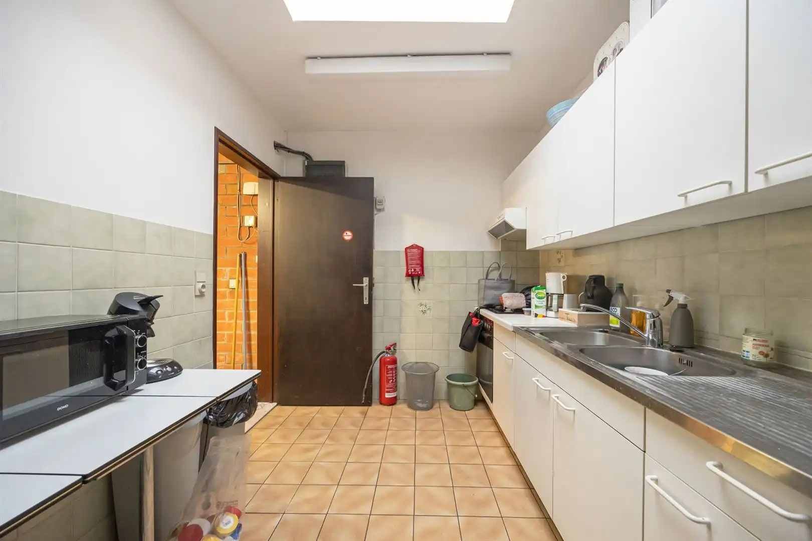 Commercieel  hoekpand over KLINA foto 24