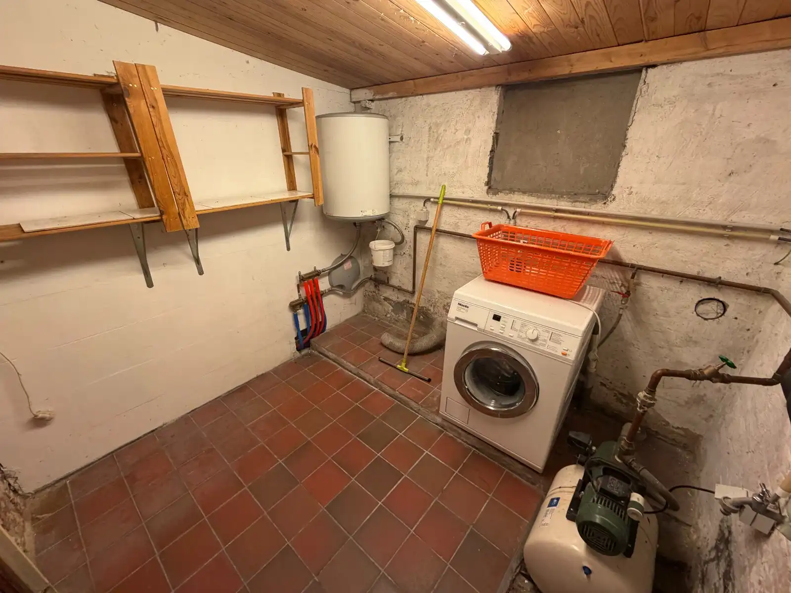 VEELZIJDIGE LANDELIJKE WONING OP 1.170 M² MET TAL VAN MOGELIJKHEDEN! foto 21