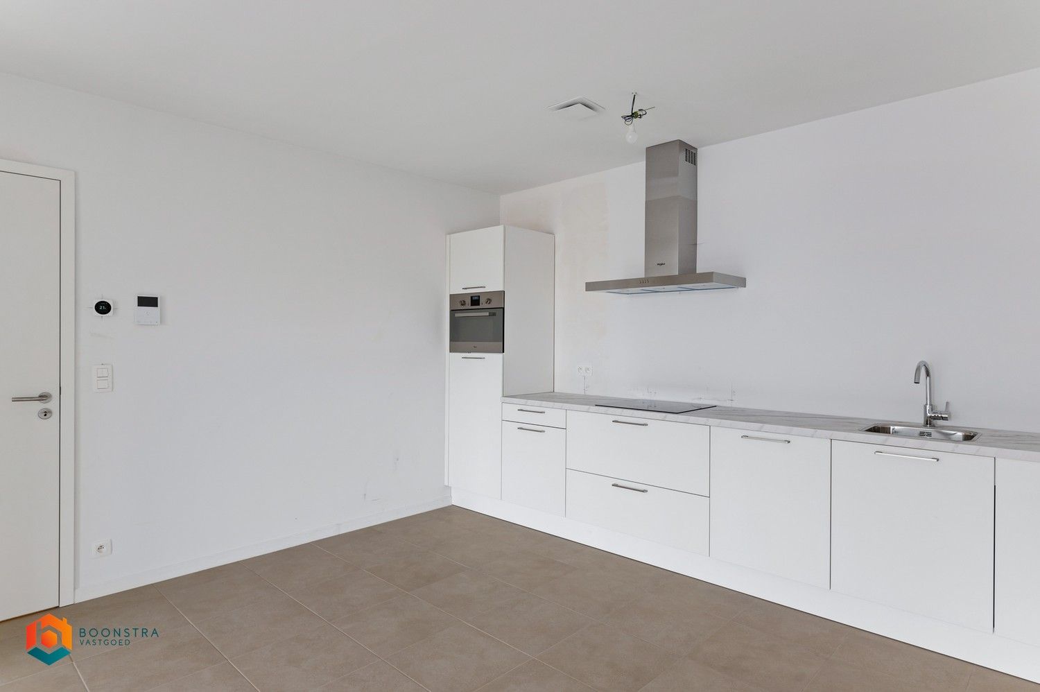 Nieuwbouw appartement met terras en parkeerplaats in centrum Putte foto 4