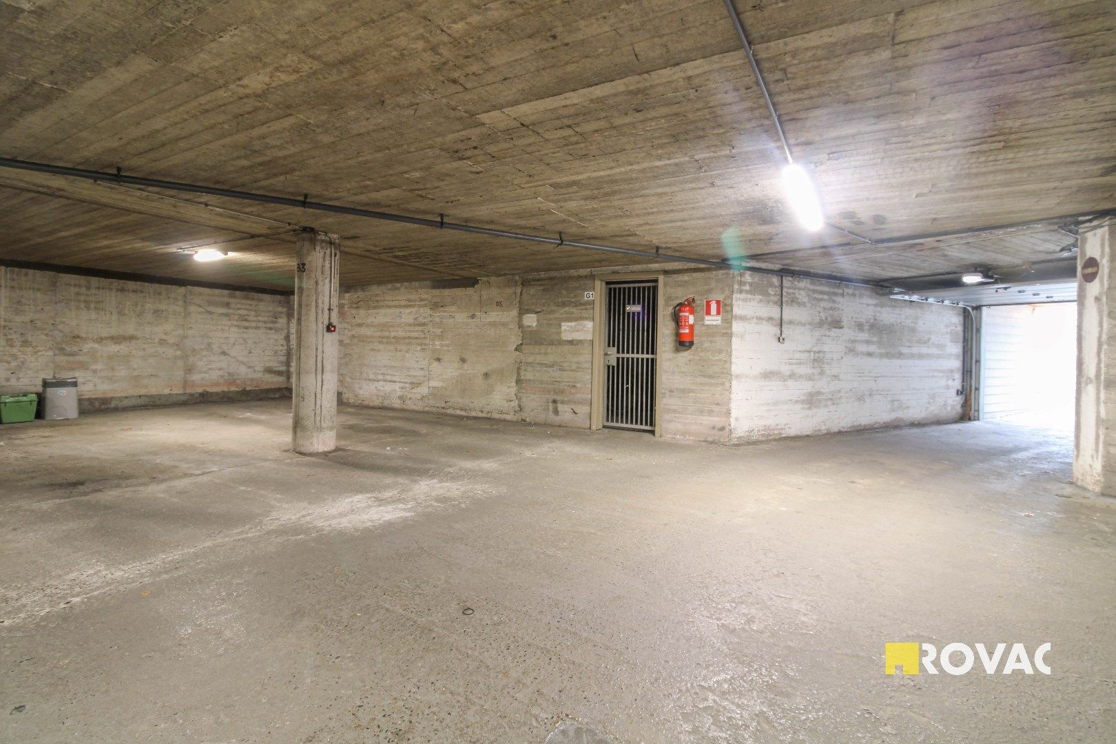 Instapklaar appartement met autostandplaats in garage! foto 12