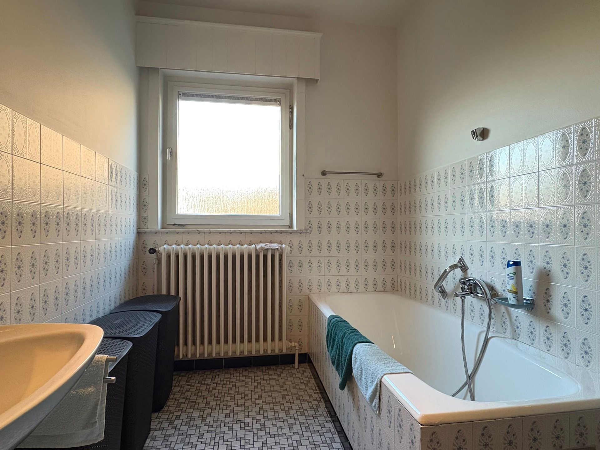 Ruime gezinswoning met tuin, vernieuwde keuken en veelzijdig atelier foto 5