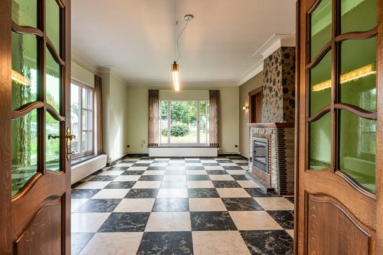 Woning met veel potentieel op topligging te Eeklo foto 4