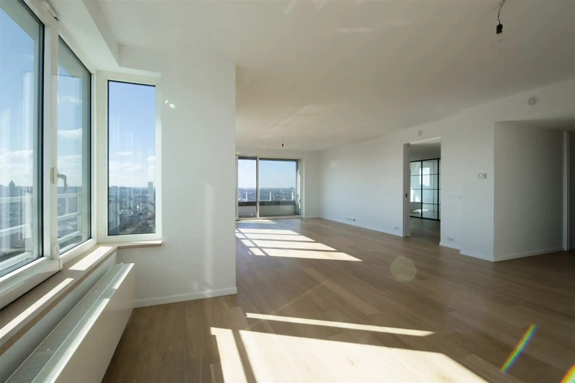 Exclusief appartement met panoramisch uitzicht over Brussel van ± 180 m² foto 5