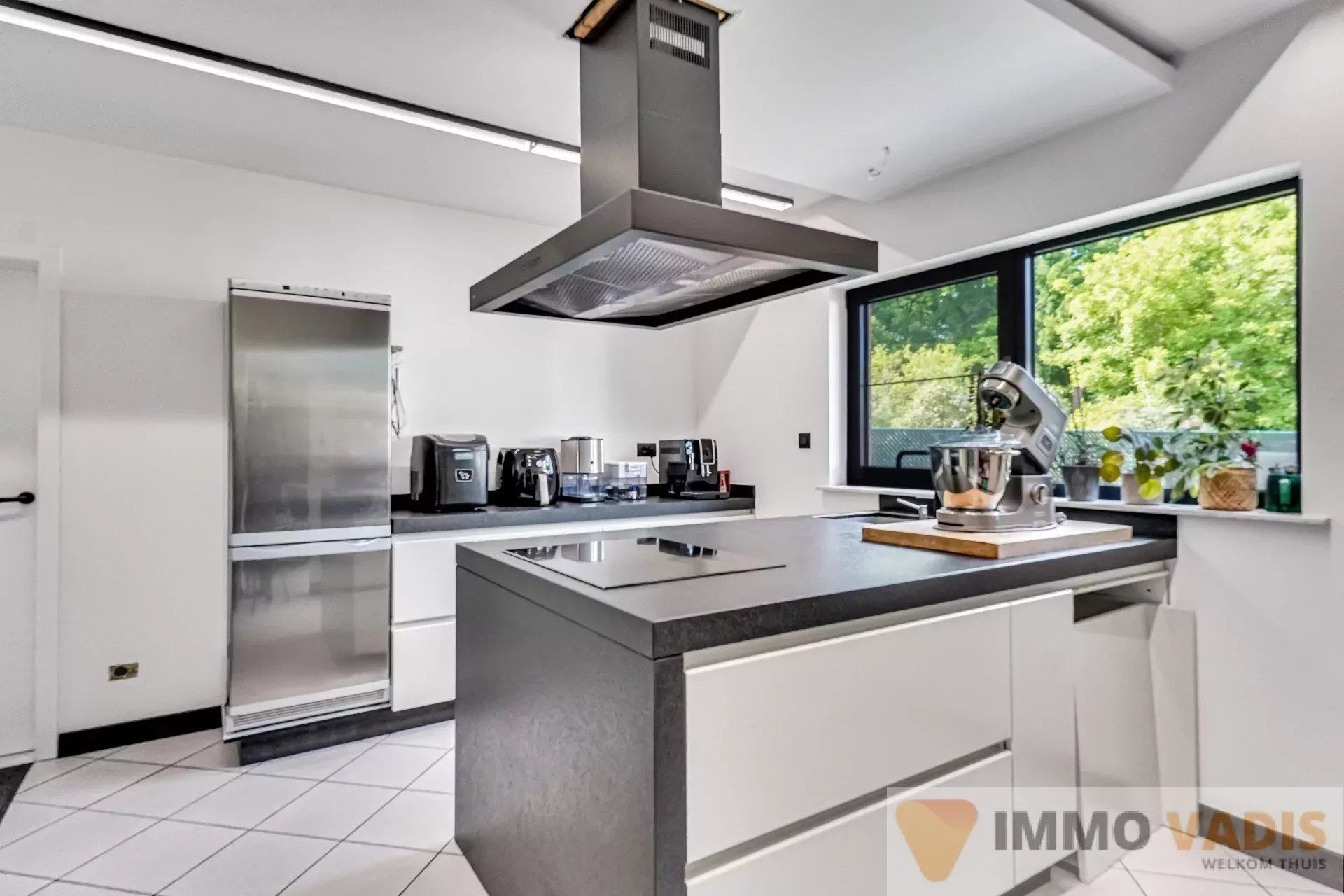 Ruime luxewoning met zwembad foto 9
