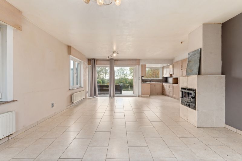 Te koop Moorslede alleenstaande villa op +/- 1600m², prachtig vergezichten foto 5