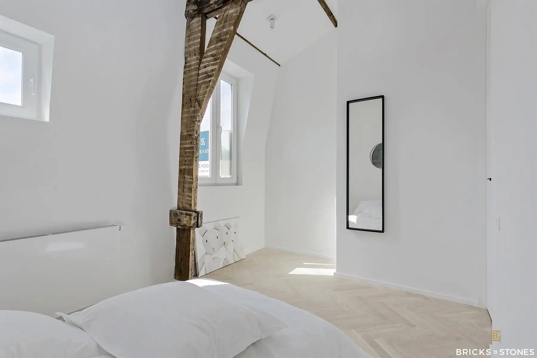 Knappe penthouse met riant dakterras in statige herenwoning foto 11