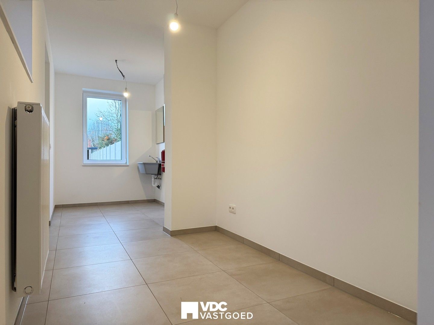 Volledig vernieuwde woning (170 m²) met tuin en garage foto 6