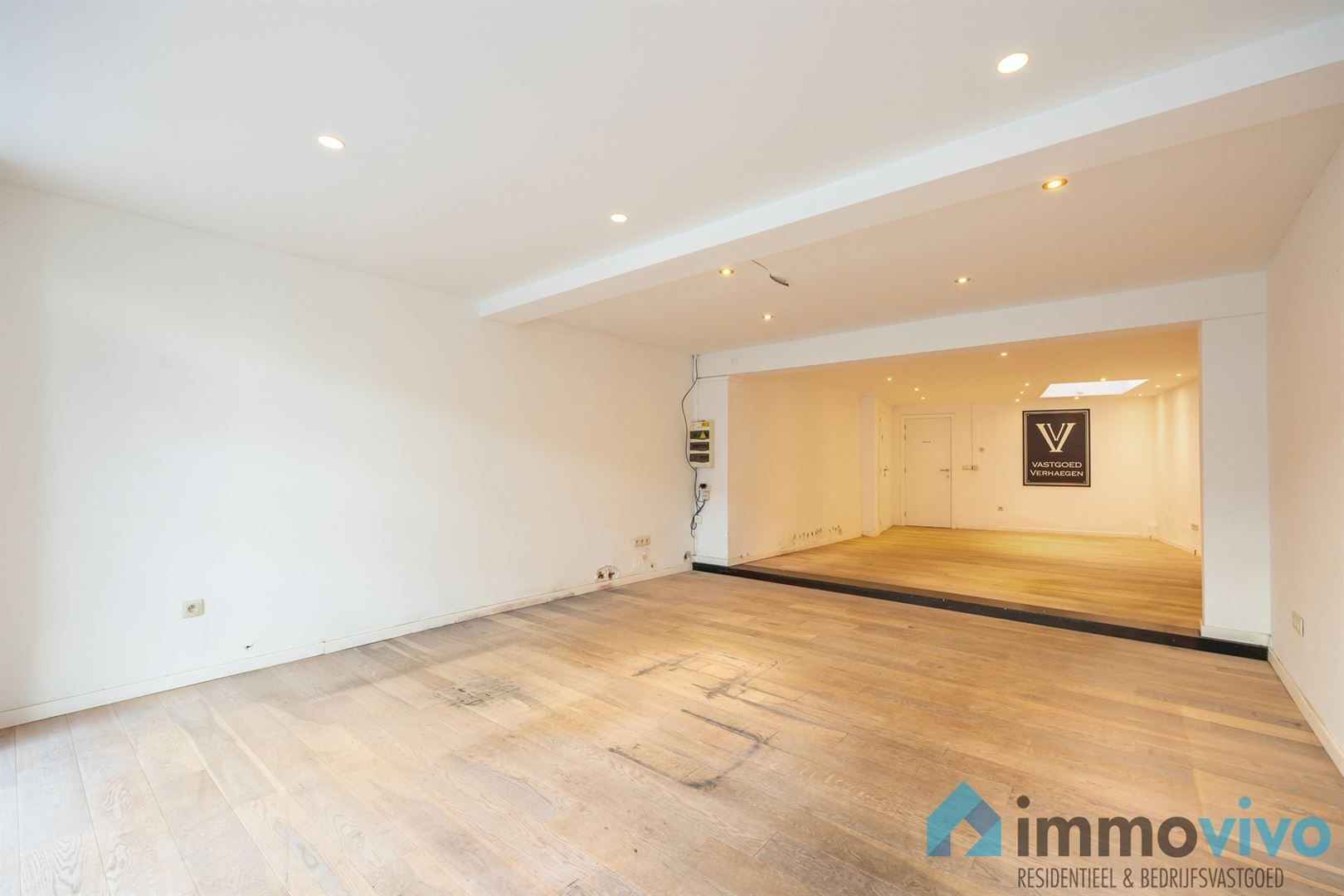 Handelsgelijkvloers op toplocatie in centrum foto 3