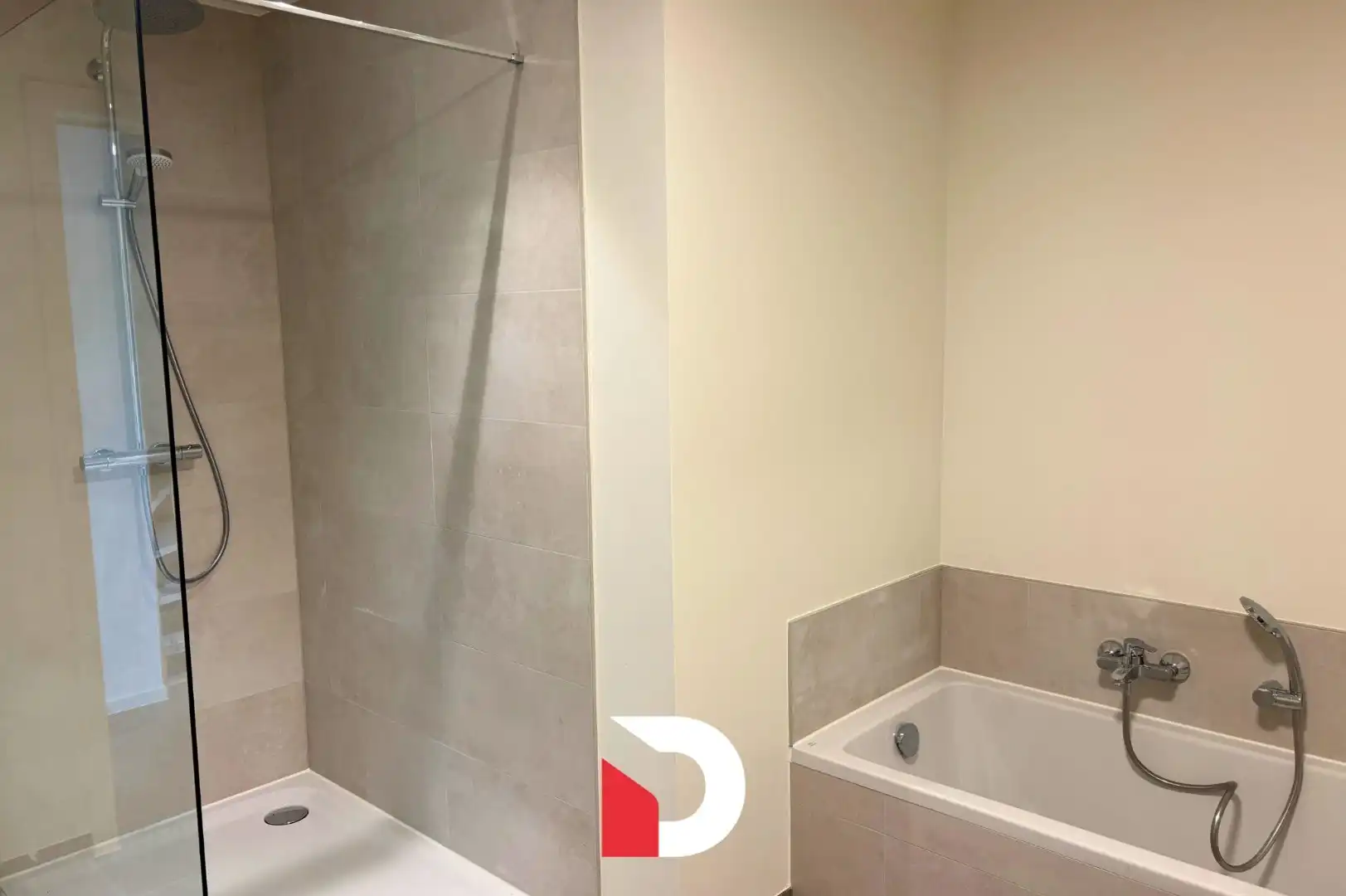 Ruime nieuwbouwwoning met 3 slaapkamers, 2 badkamers. foto 16