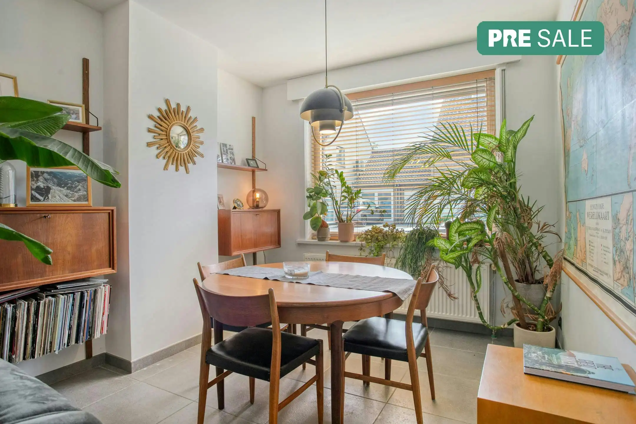 Instapklare woning met drie slaapkamers  te koop in Heule! foto {{pictureIndex}}