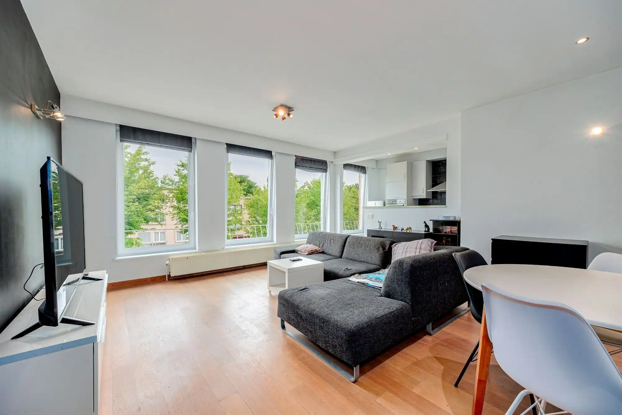 2 slpk appartement met terras te Merksem foto 6