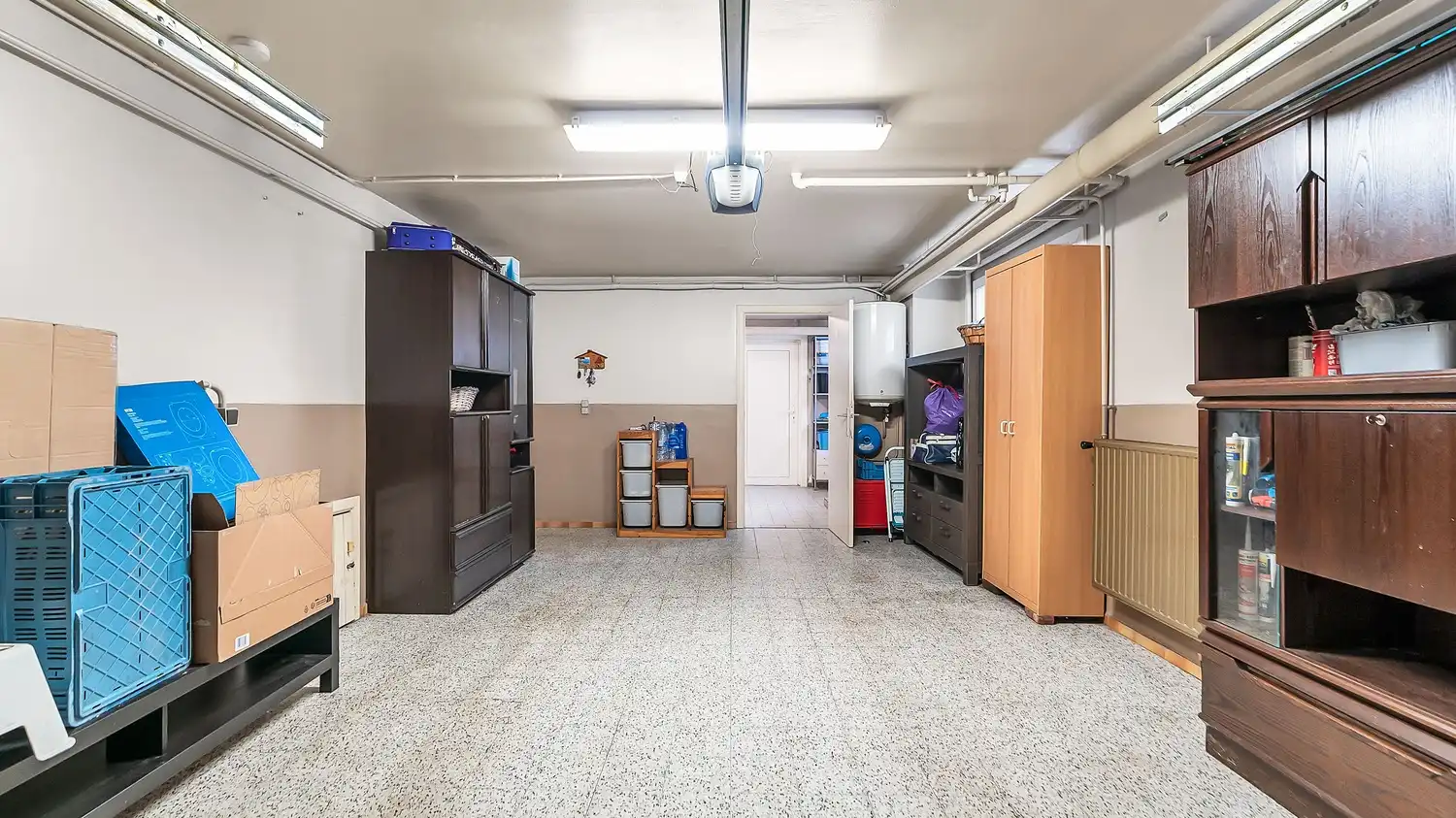 Ruime gezinswoning met 3 slaapkamers + bureel/slaapkamer en mogelijkheid tot extra slaapkamers op zolder foto 16