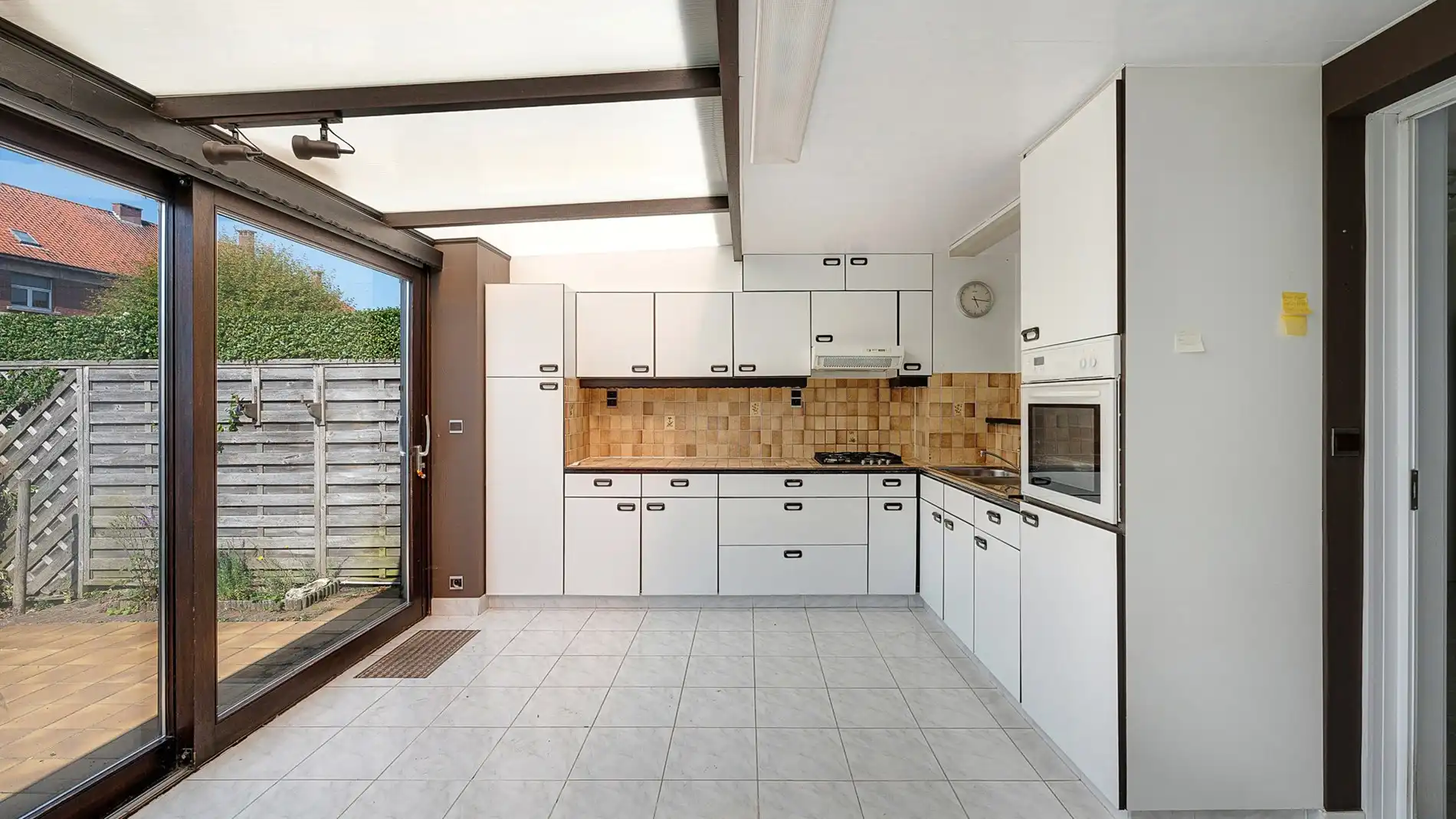 Huis met groot volume en garage te Knokke foto 9