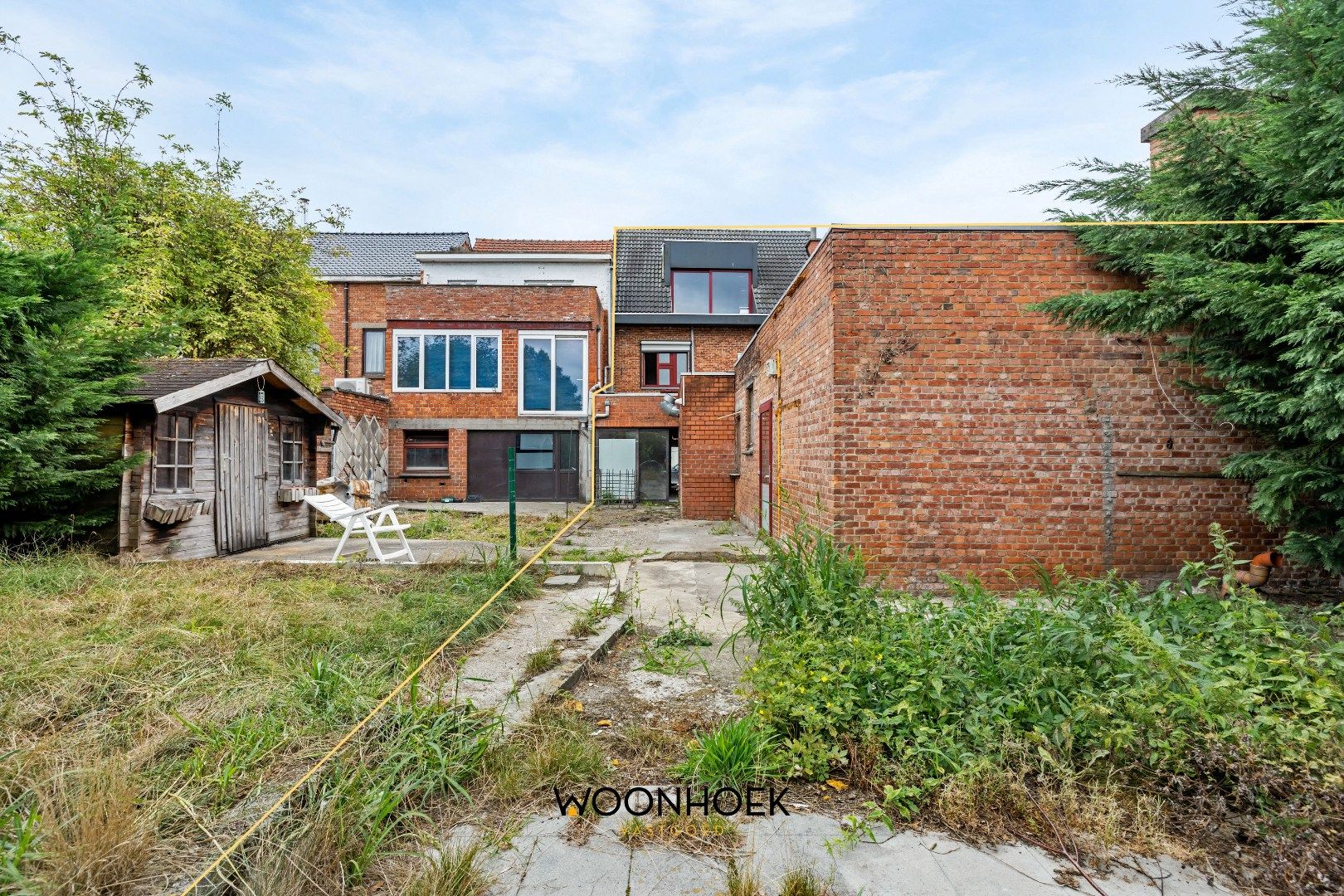 Ruime, te renoveren woning met diverse mogelijkheden foto 19
