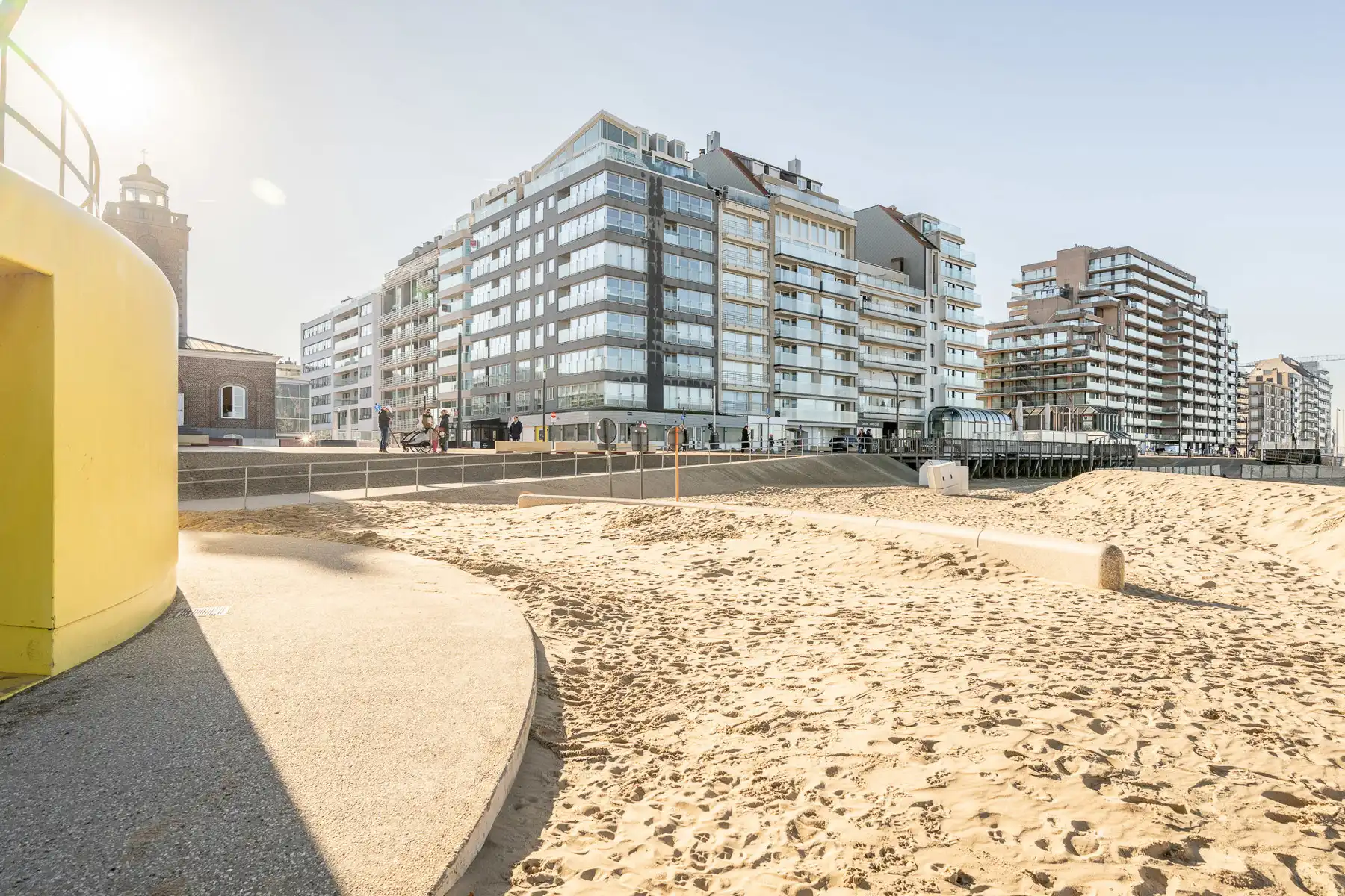 Horeca pand gelegen op een top locatie, op de hoek van de Zeedijk-Knokke en het Lichttorenplein! foto 16