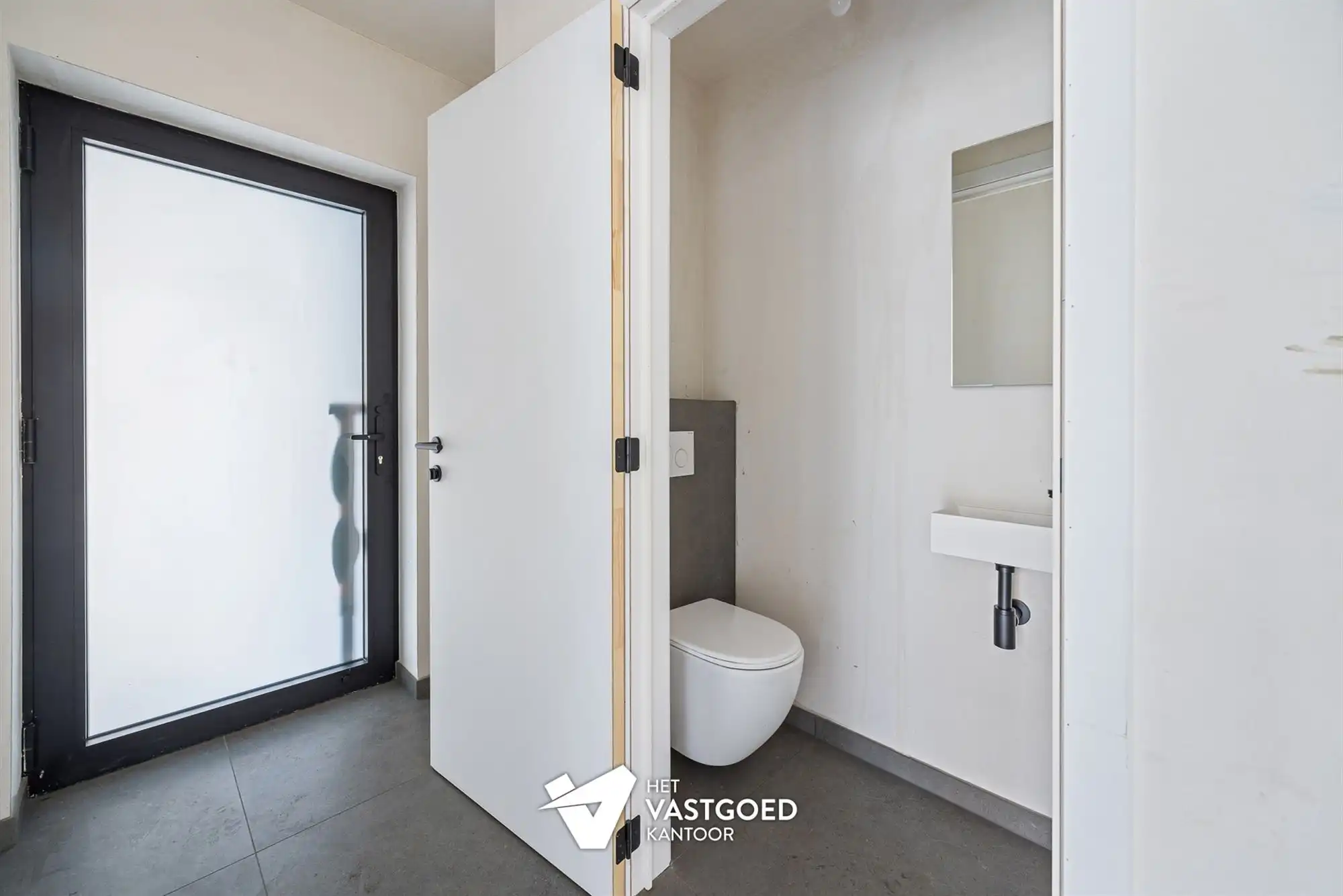 RUIM GELIJKVLOERS APPARTEMENT MET UITZONDERLIJKE BUITENRUIMTE foto 10