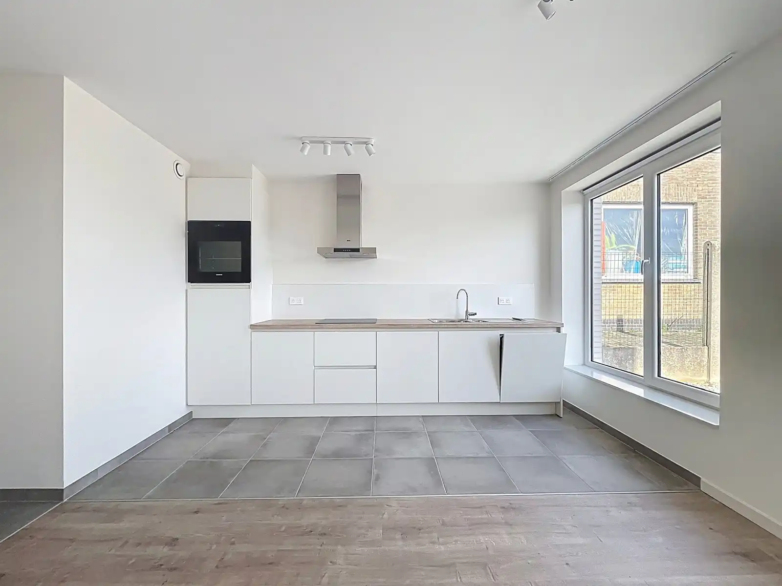 Gelijkvloers Handelpand met woonst (2 SLPK), nieuwbouw! foto 6