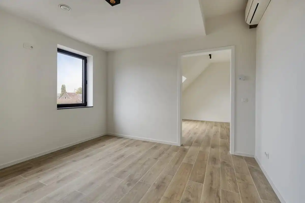 EXCLUSIEF EN KWALITATIEF NIEUWBOUWAPPARTEMENT VAN 163 M² MET 3 SLPK'S, 2 BADK'S EN RIANTE TERRASSEN IN MUNSTERBILZEN foto 22