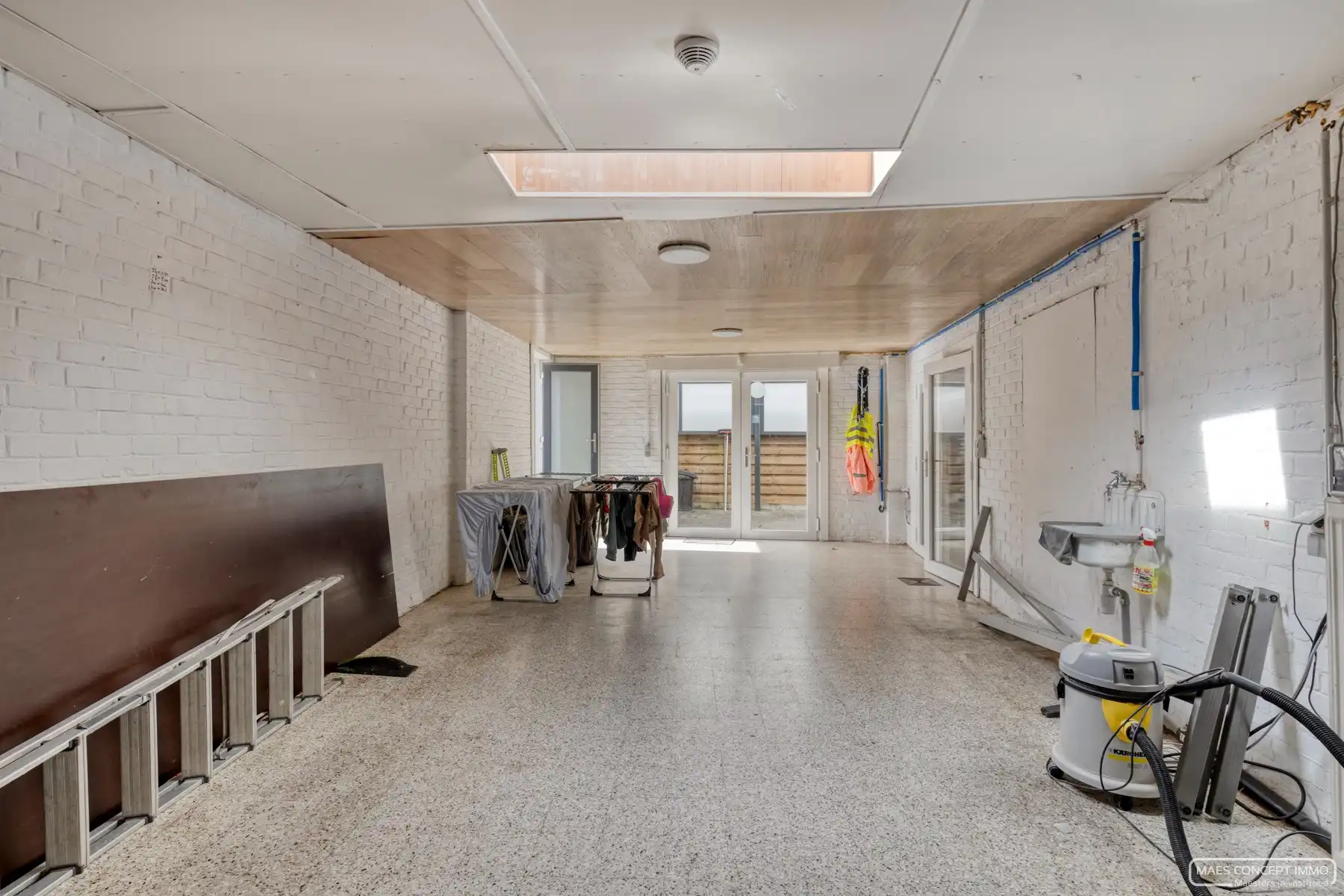 Ruime woning te koop te Waregem op strategische ligging foto 18