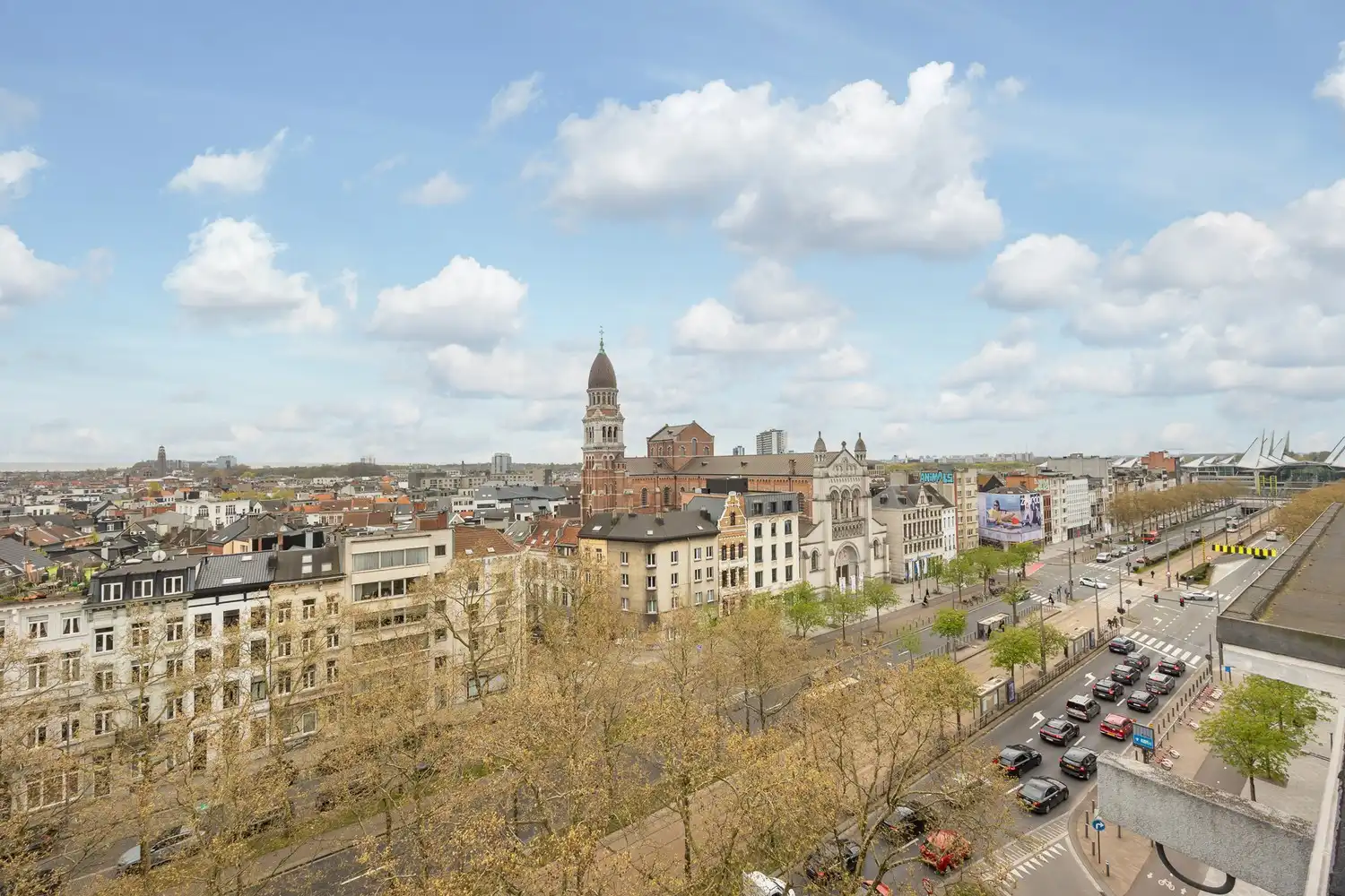 Lumineuze penthouse met giga-terras op absolute toplocatie op 't Zuid te Antwerpen! foto 9
