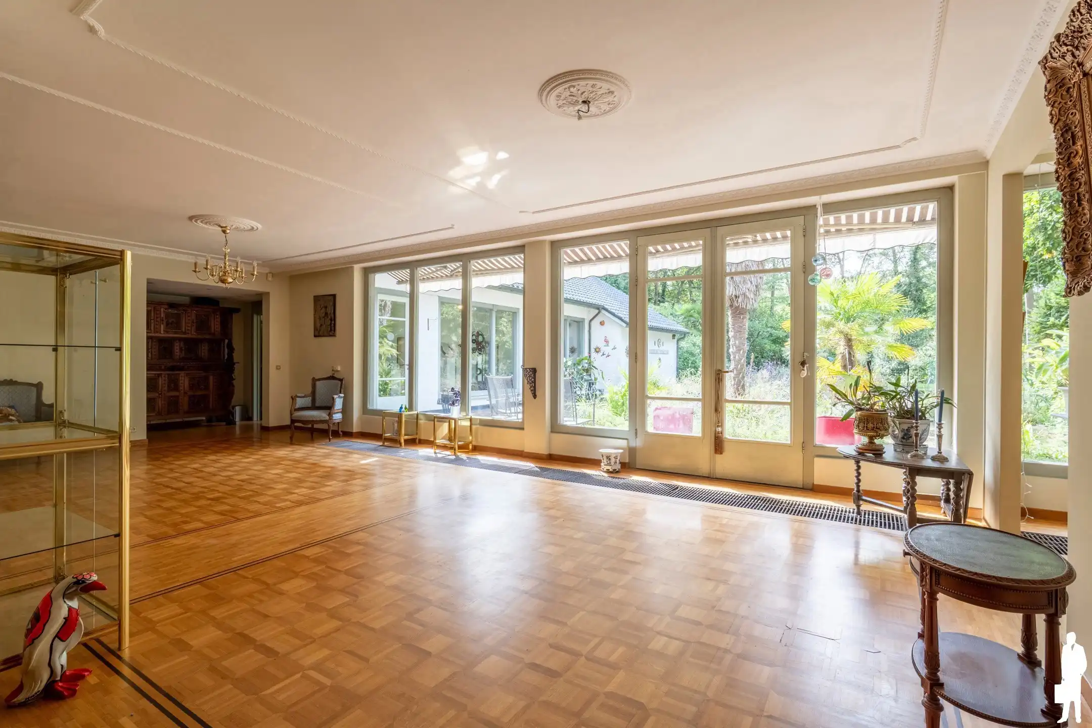Renovatieproject op uitzonderlijk perceel van ca. 8.300 m² foto 9