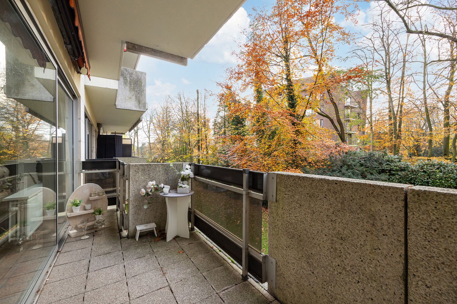 Een zeer ruim appartement (ca. 160 m²) op de eerste verdieping rechts met 2 terrassen, 2 bergingen en garage. foto 15