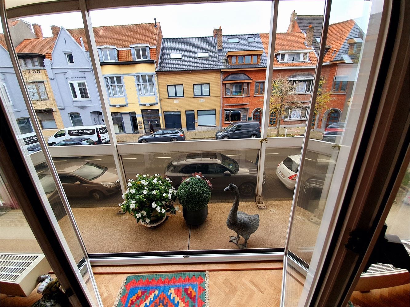St-Andries, op wandelafstand van de Smedenpoort appartement  van 126 m2  3 slaapkamers ,een zonneterras en een zonnebalkon en garagebox. foto 4