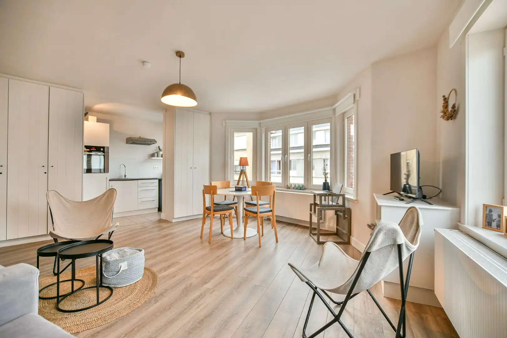 Lichtrijk éénslaapkamerappartement nabij centrum en bos in De Haan foto 9