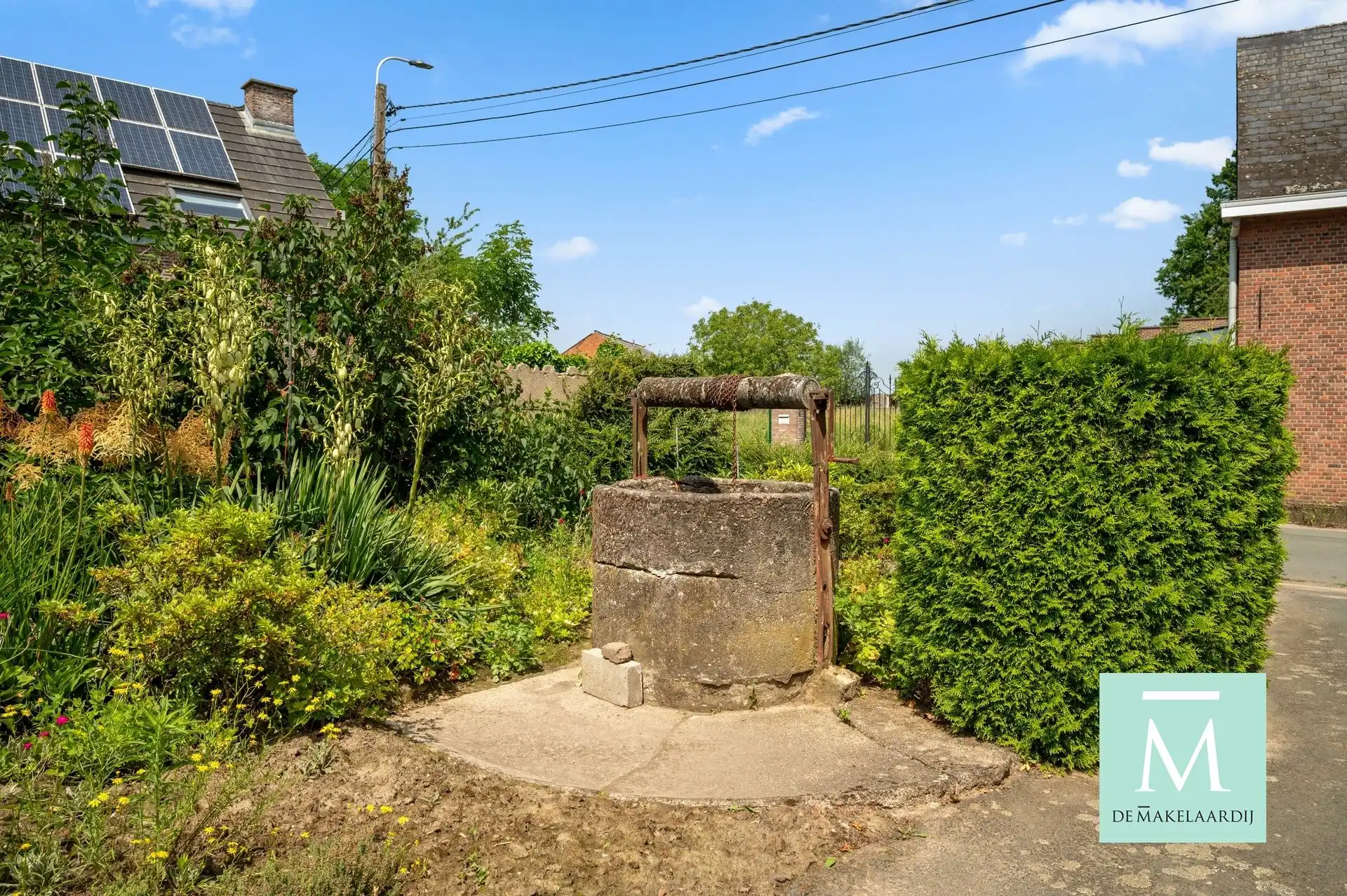 Te renoveren hoeve op een perceel van 20 are in het landelijke Eppegem foto 4